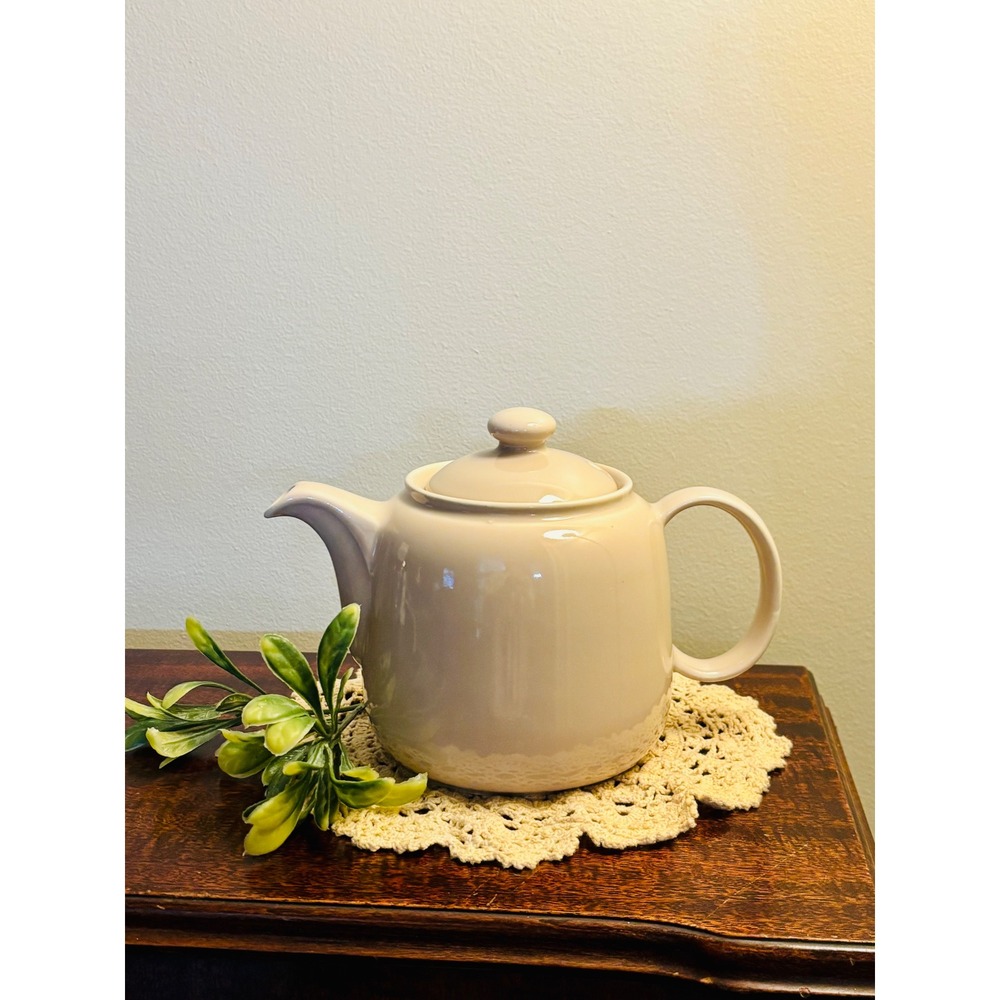 Vintage 1950's Sadler cream ceramic teapot MCM